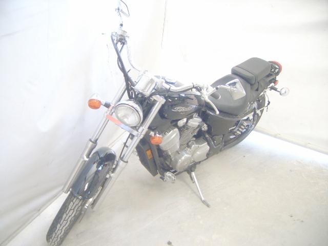 Honda VT600C (SHADOW VLX)