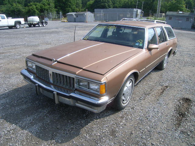 1989 PONTIAC Safari