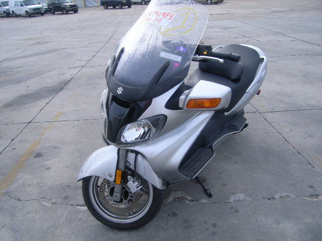 Suzuki AN650K