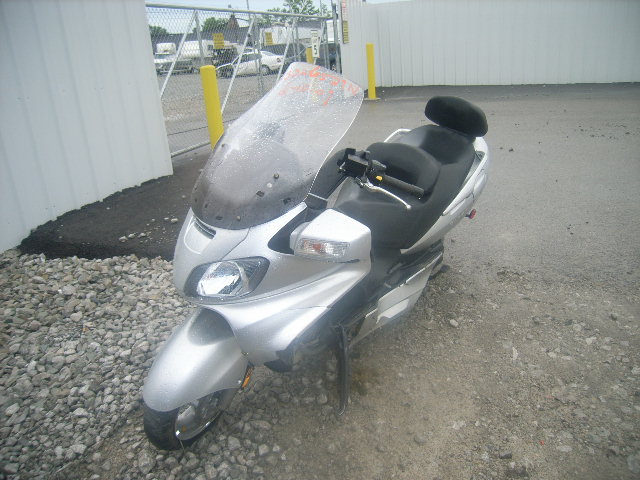 Suzuki AN650