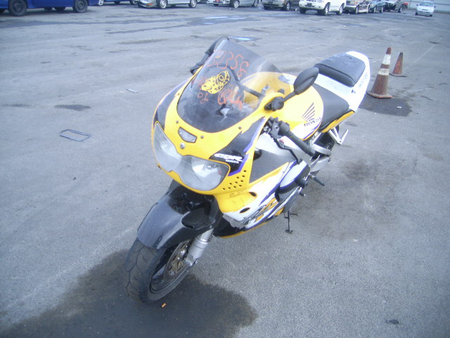 Honda CBR900