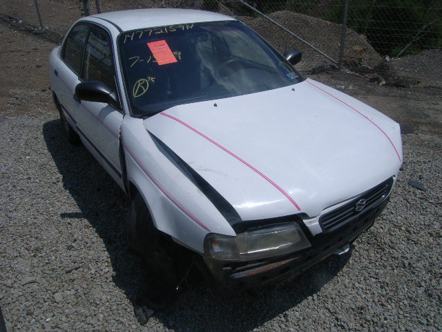 Suzuki Esteem