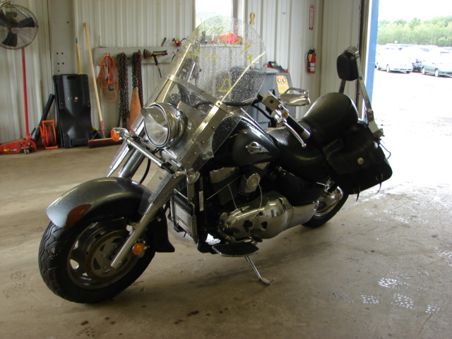 Suzuki VL1500K