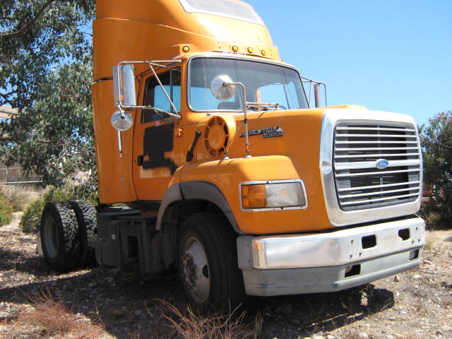 Ford LA9000