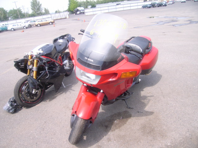 Honda PC800 (PACIFIC COAST)