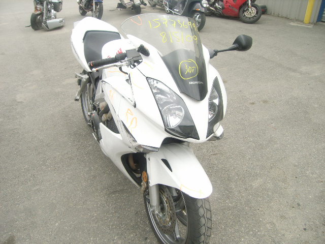 Honda VFR800A (INTERCEPTOR)
