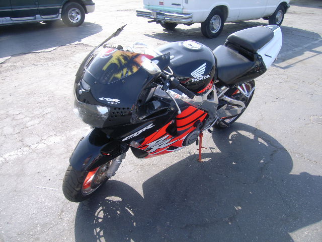 Honda CBR900