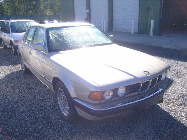 BMW 735i