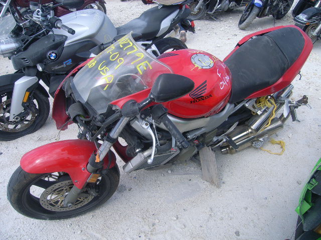 Honda VTR1000F (SUPERHAWK)