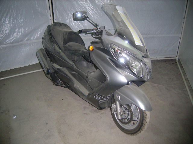 Suzuki AN400