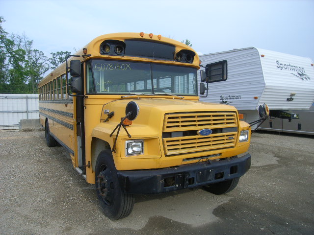 Ford B700