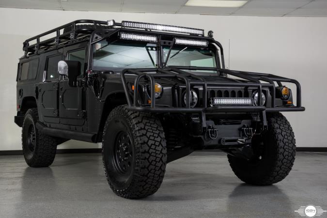 HUMMER H1