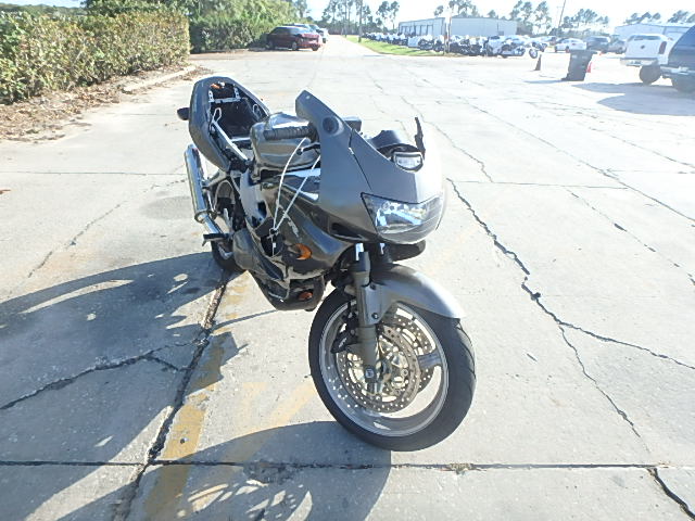 Honda VTR1000F (SUPERHAWK)