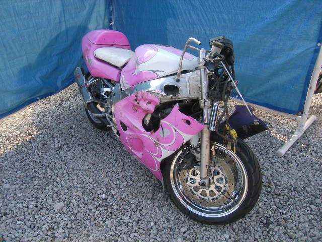 Suzuki GSX-R750