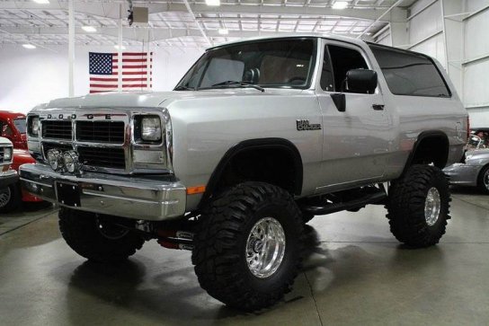 Dodge Ramcharger