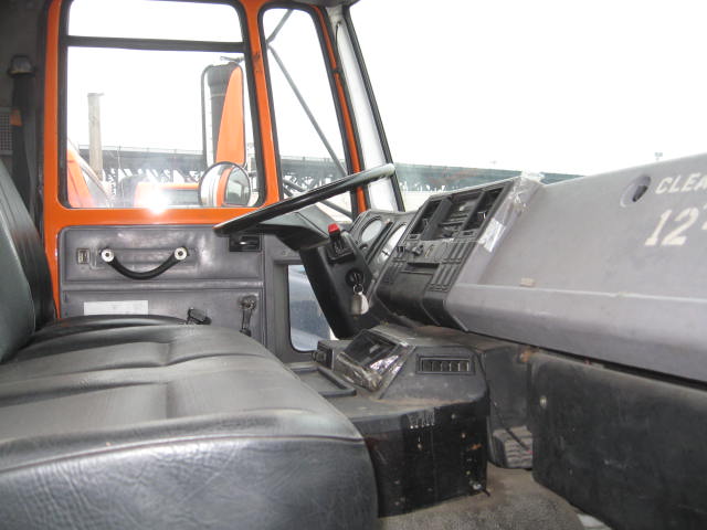 Ford CF8000