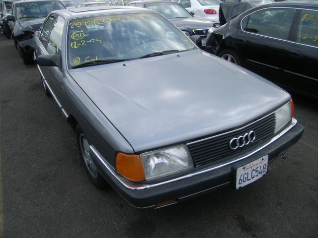 Audi 100
