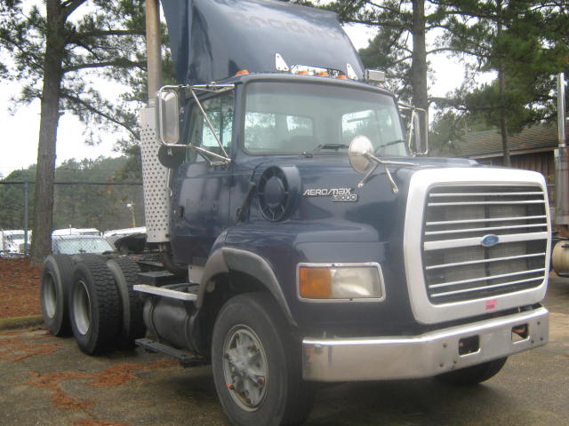 Ford LA9000