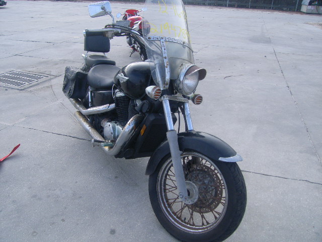 Honda VT1100C2 (SHADOW ACE)