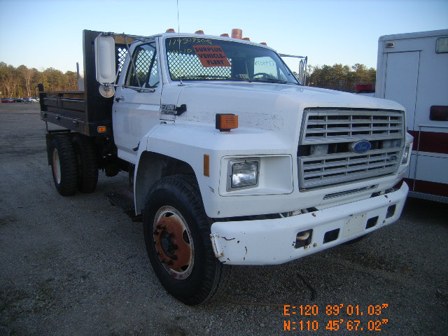 Ford F-700