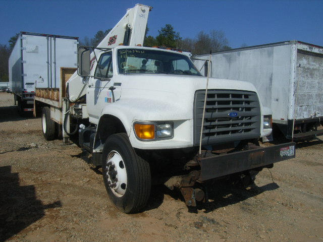 Ford F-700