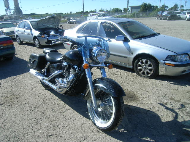 Honda VT1100C3 (SHADOW AERO)