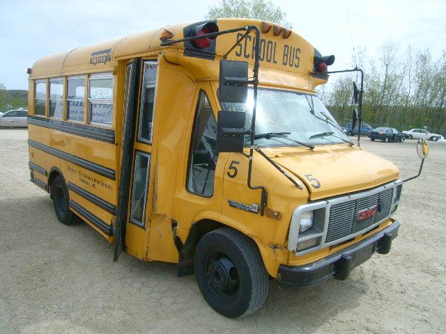 GMC Cutaway Van