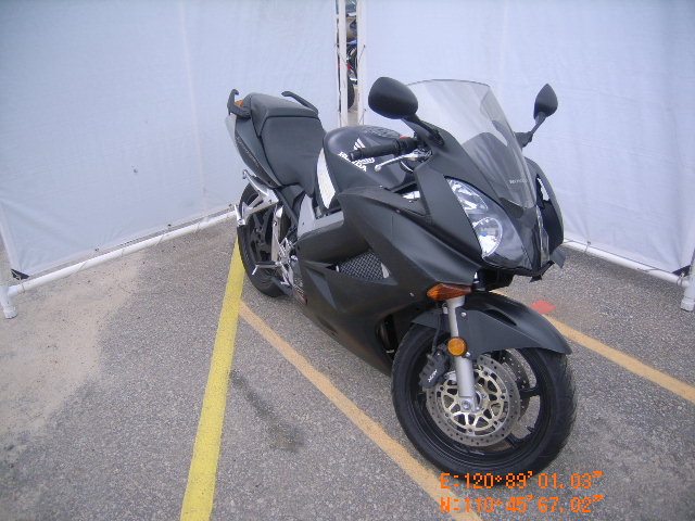 Honda VFR800 (INTERCEPTOR)