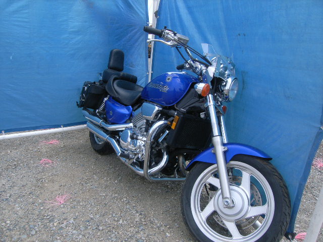 Honda VF750C (MAGNA)