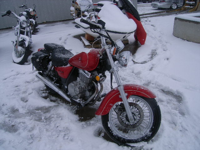 Suzuki GZ250