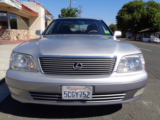 2000 Lexus LS