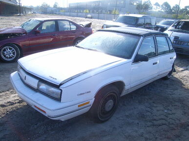 1991 OLDSMOBILE Cutlass Calais - License Plate