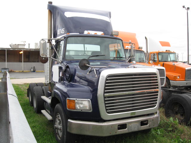 Ford LA9000
