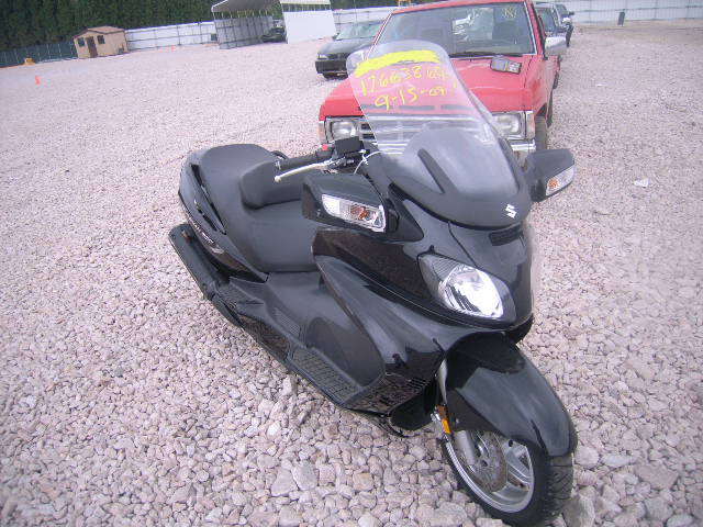 Suzuki AN650
