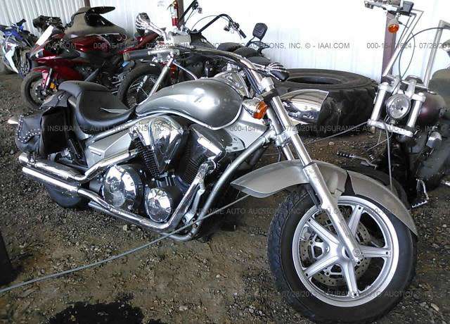 Honda VT1300 (Stateline)