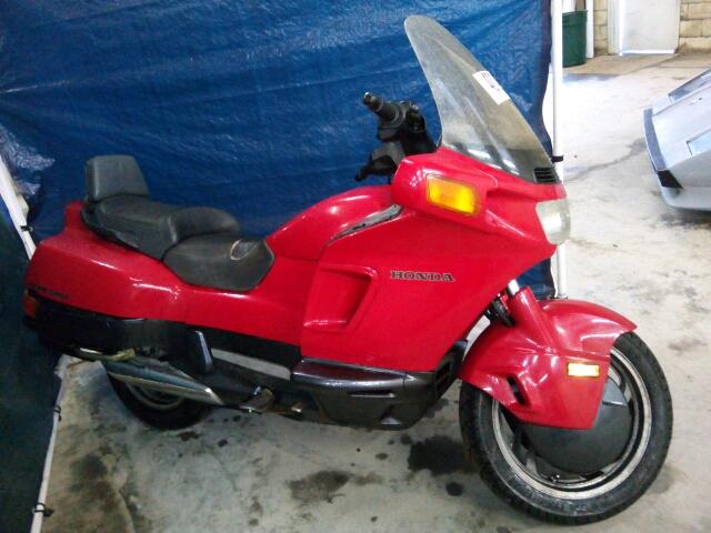 Honda PC800 (PACIFIC COAST)