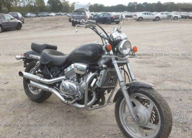 Honda VF750C (MAGNA)