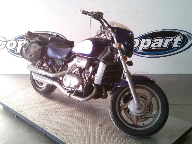 Honda VF750C (MAGNA)