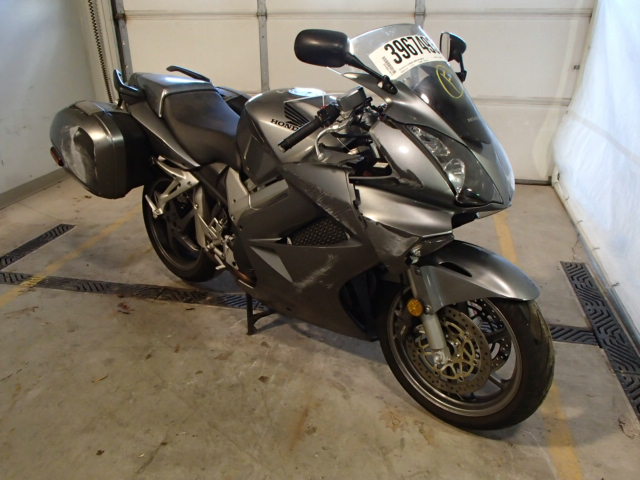 Honda VFR800 (INTERCEPTOR)
