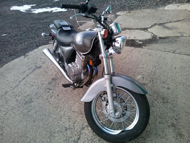 Suzuki GZ250