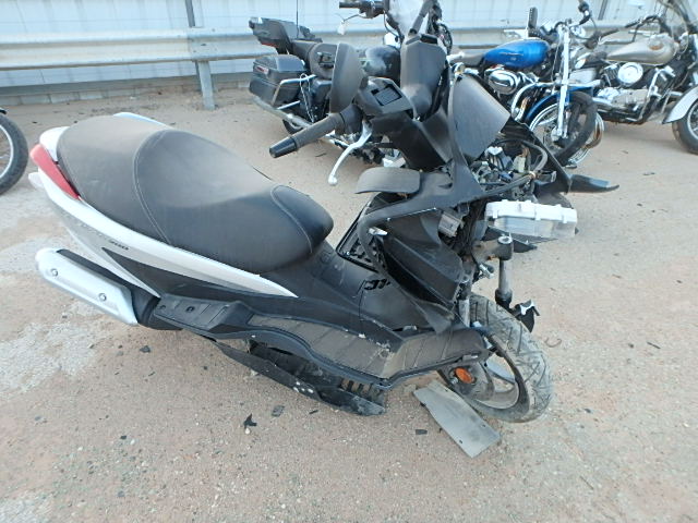 Suzuki UH200L