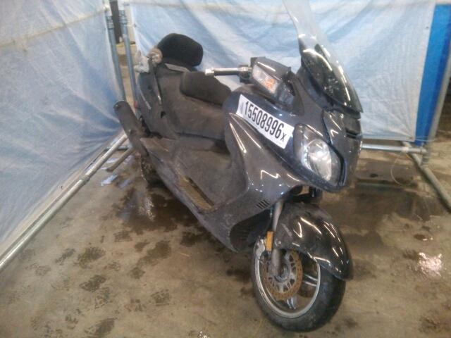 Suzuki AN650L