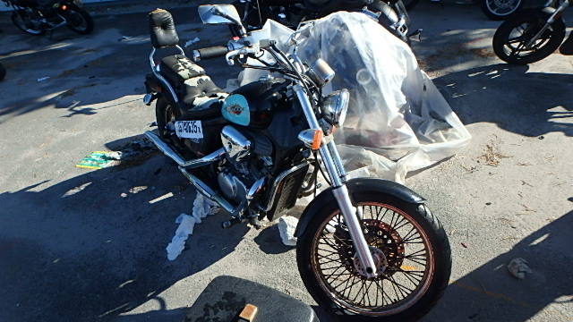 Honda VT600CD (SHADOW VLX DELUXE)