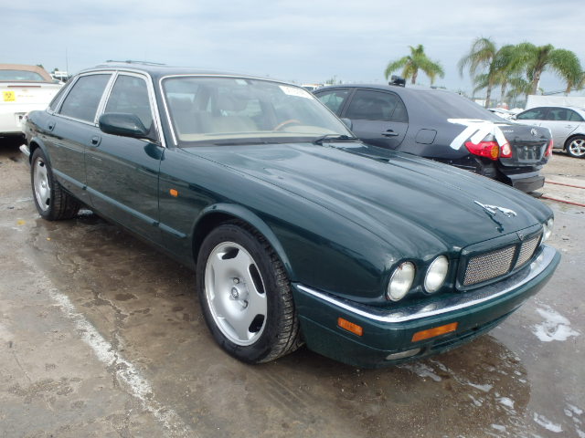 Jaguar XJR