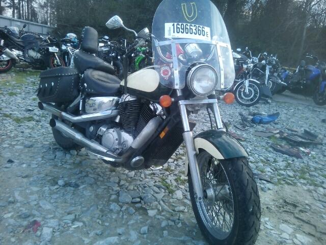 Honda VT1100C2 (SHADOW ACE)