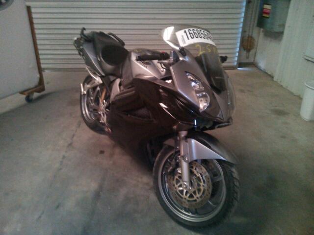 Honda VFR800 (INTERCEPTOR)