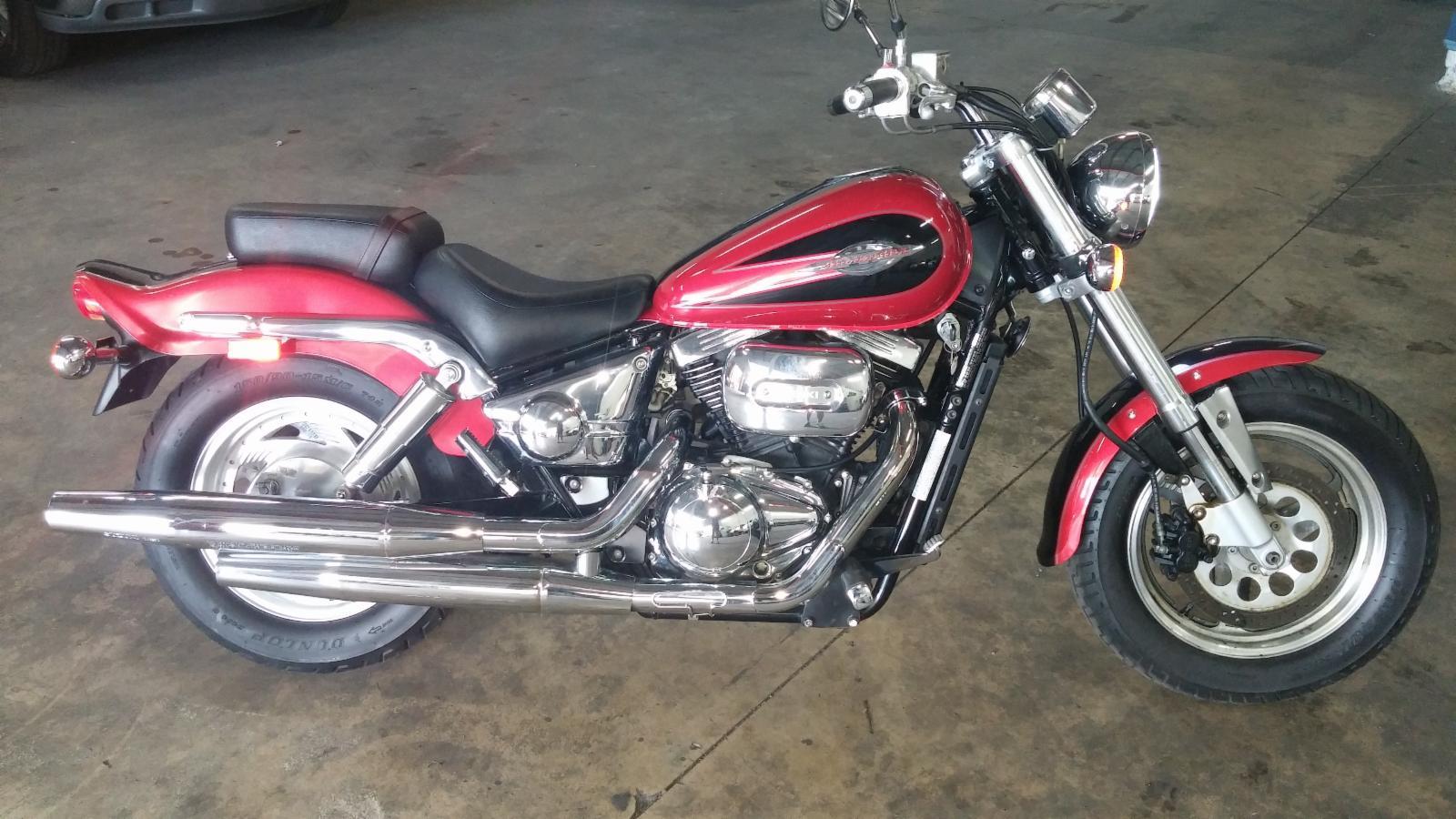 Suzuki VZ800