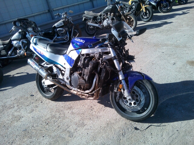 Suzuki GSX-R1100W
