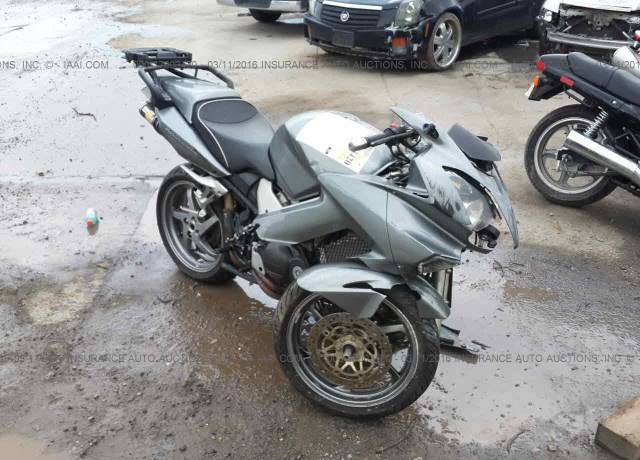 Honda VFR800A (INTERCEPTOR)
