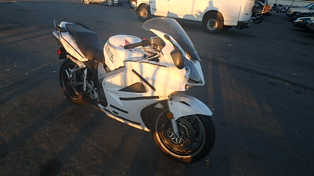 Honda VFR800 (INTERCEPTOR)